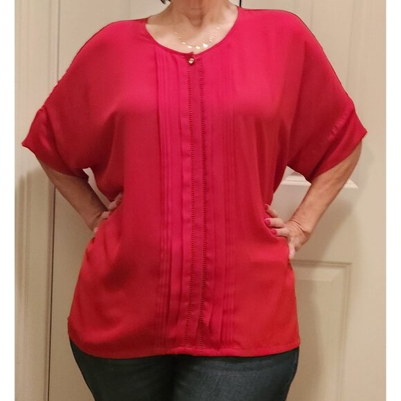 Red Pleat Detail Short Sleeve Boxy USA Team Spirit - Dana Buchman Sz XL (1X) - Picture 5 of 13